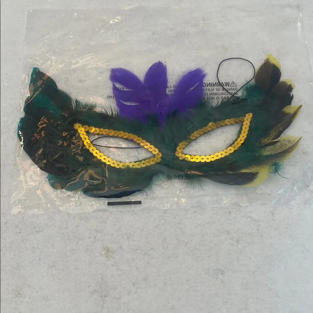 Feather sequin mask Halloween Mardi Gras masquerade cosplay costume party new